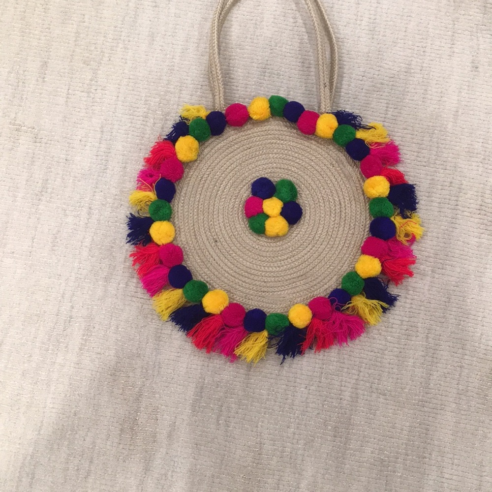 Straw purse
